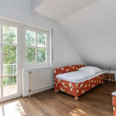 Losentitz - Zud750 Ferienhaus Garz (Rugen)